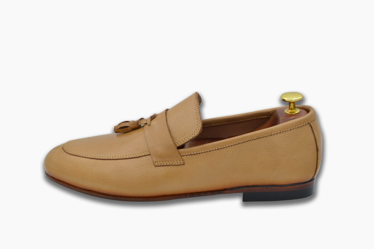 Milled Grain Tan Tassel Shoes