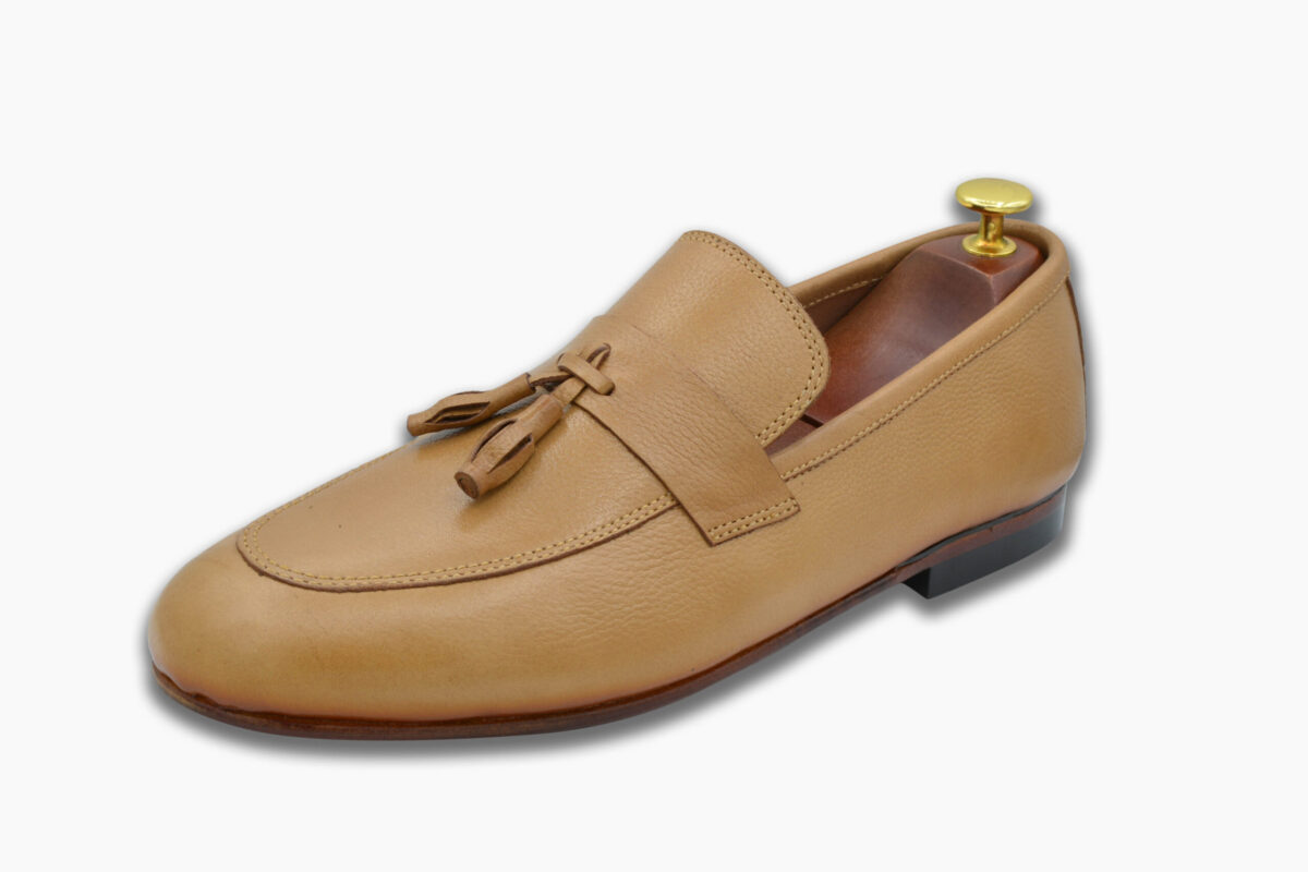 Milled Grain Tan Tassel Shoes